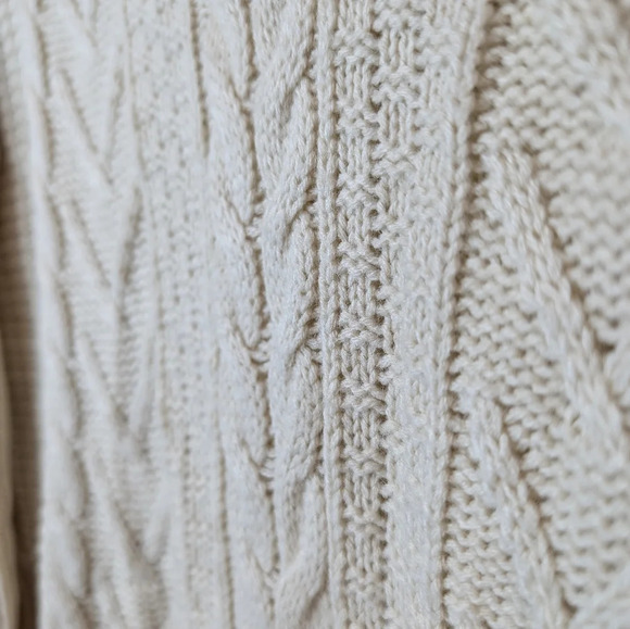 Natural Cream V Neck Cable Knit Sweater Womans Small - Picture 6 of 8